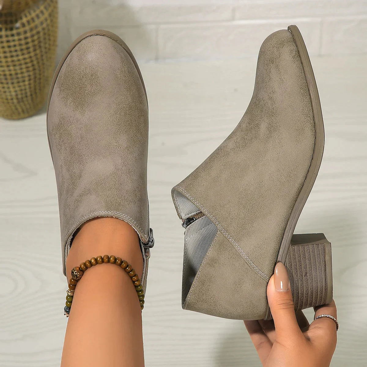 Women's Round Toe V-Cut Side Zip Block Heel Ankle Boot